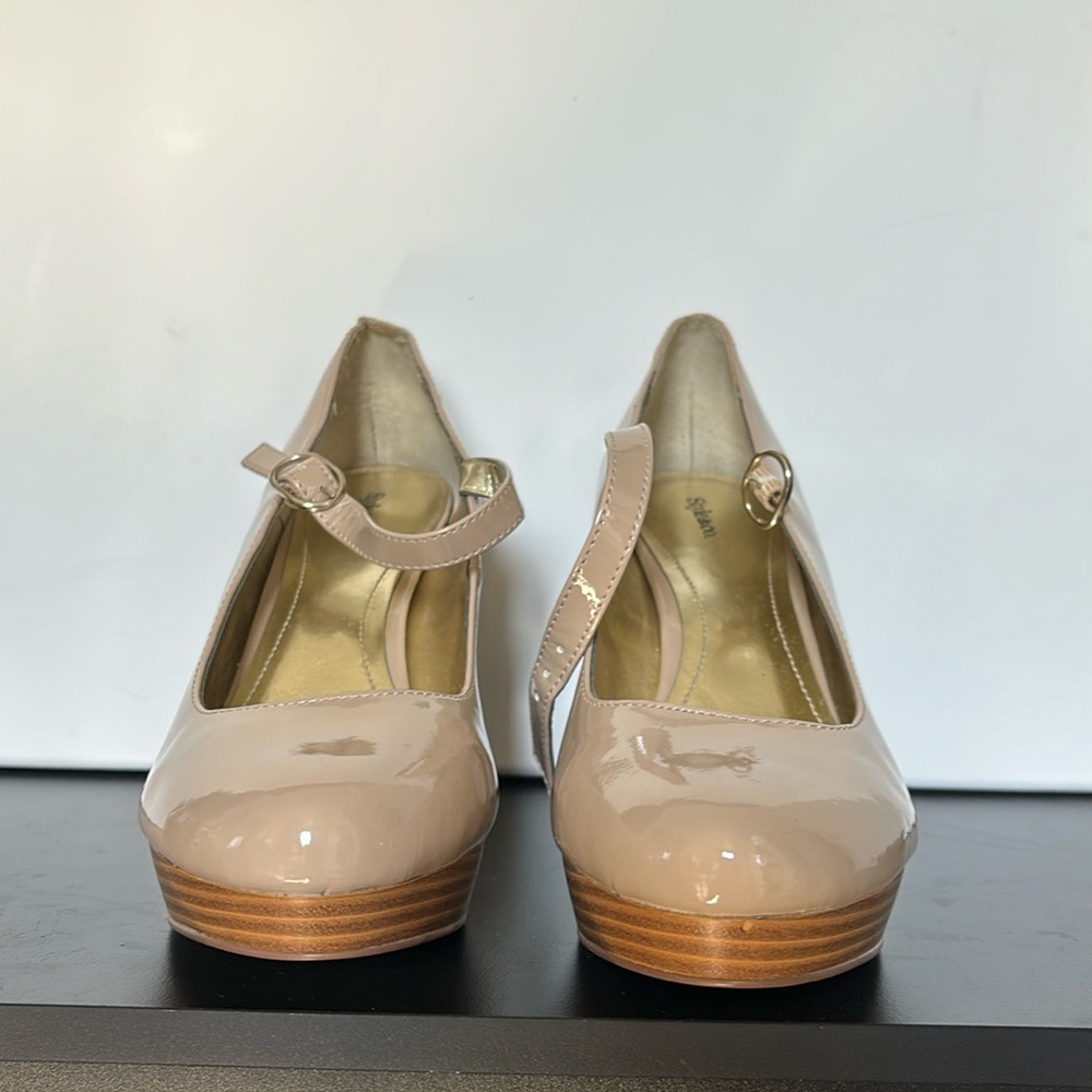 style&co cream heels